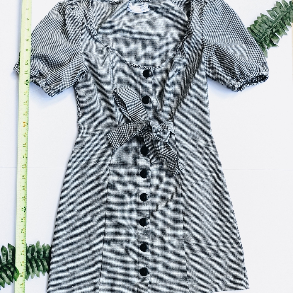 Urban Outfitters puff sleeve stretch mini dress